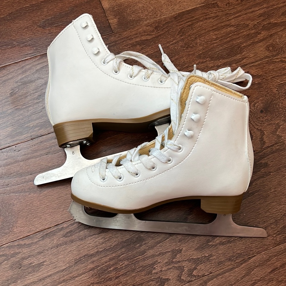 Girls ice skates - figure skates